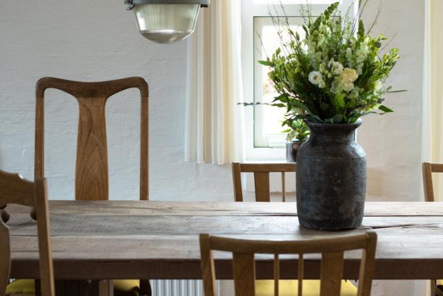 Transform your kitchen-dining room with a rustic plank table
